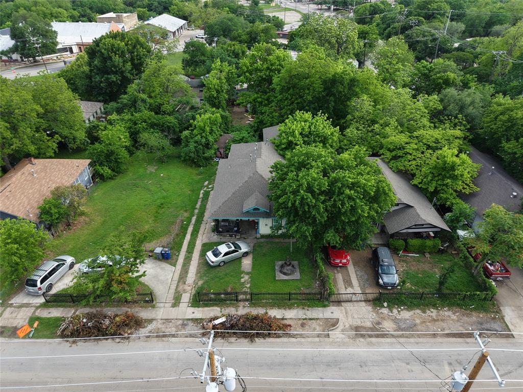 814 E 12th Street Property Photo 17