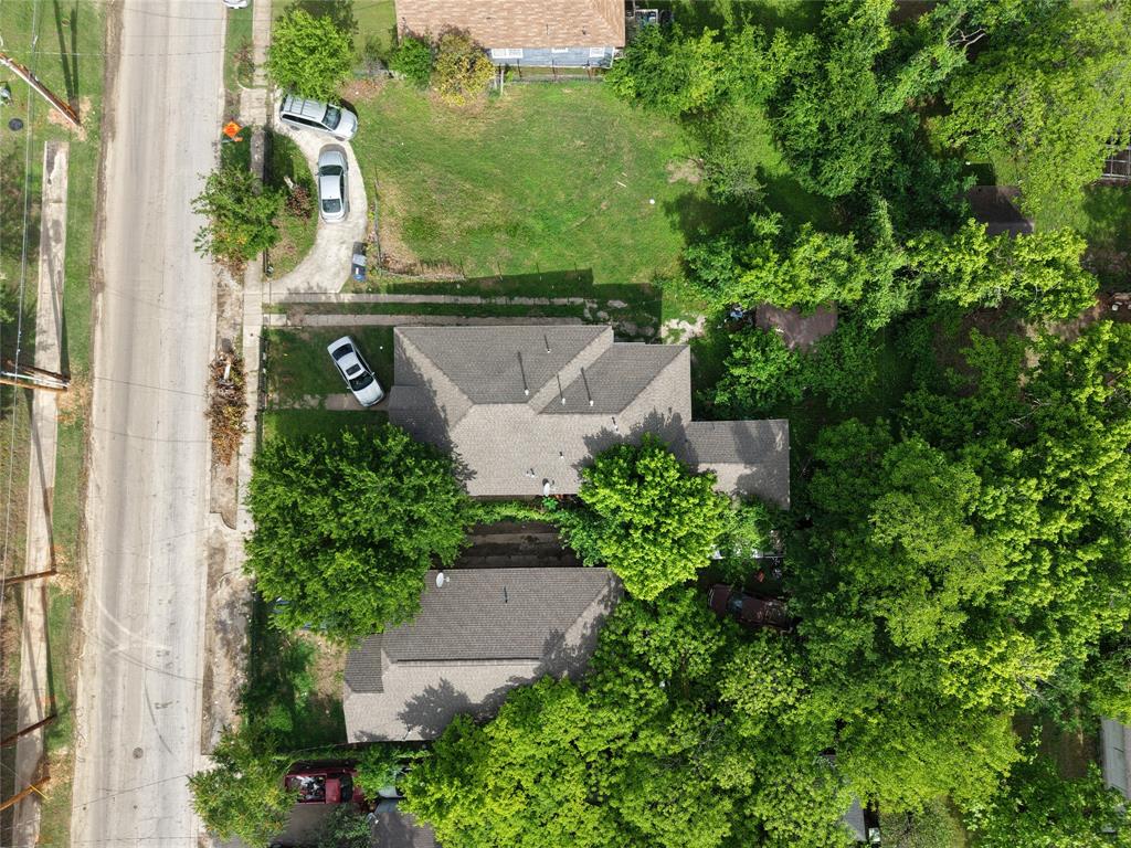 814 E 12th Street Property Photo 24