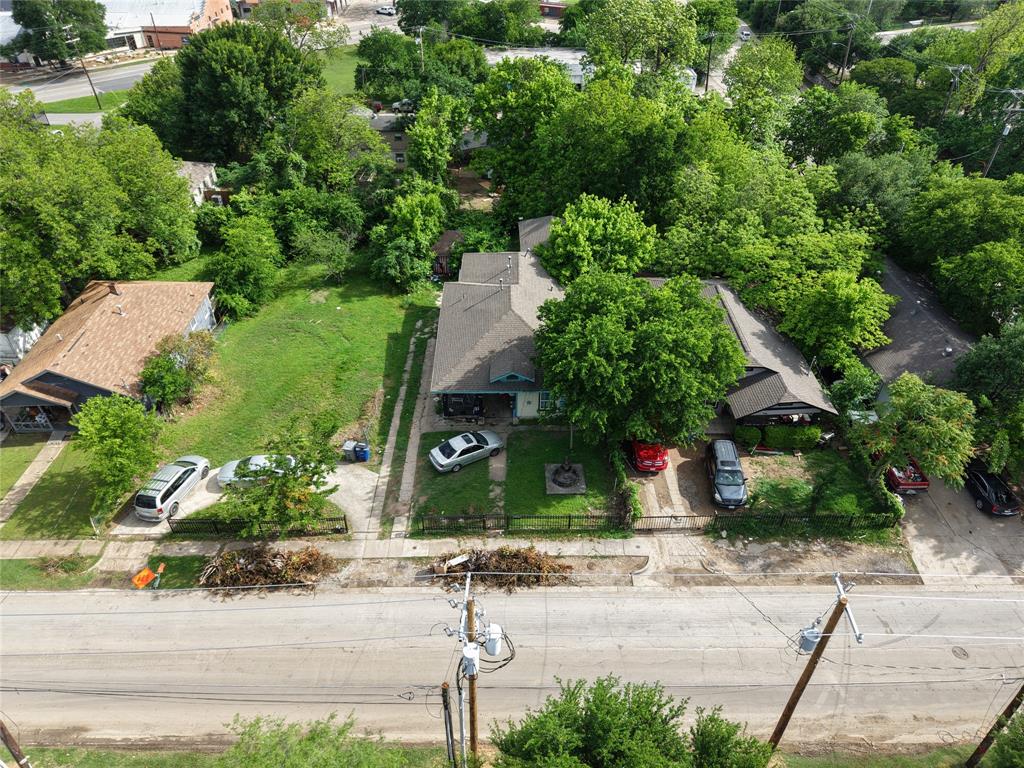 814 E 12th Street Property Photo 28