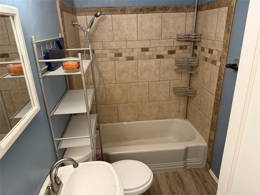 204 Bluffview Drive Property Photo 7