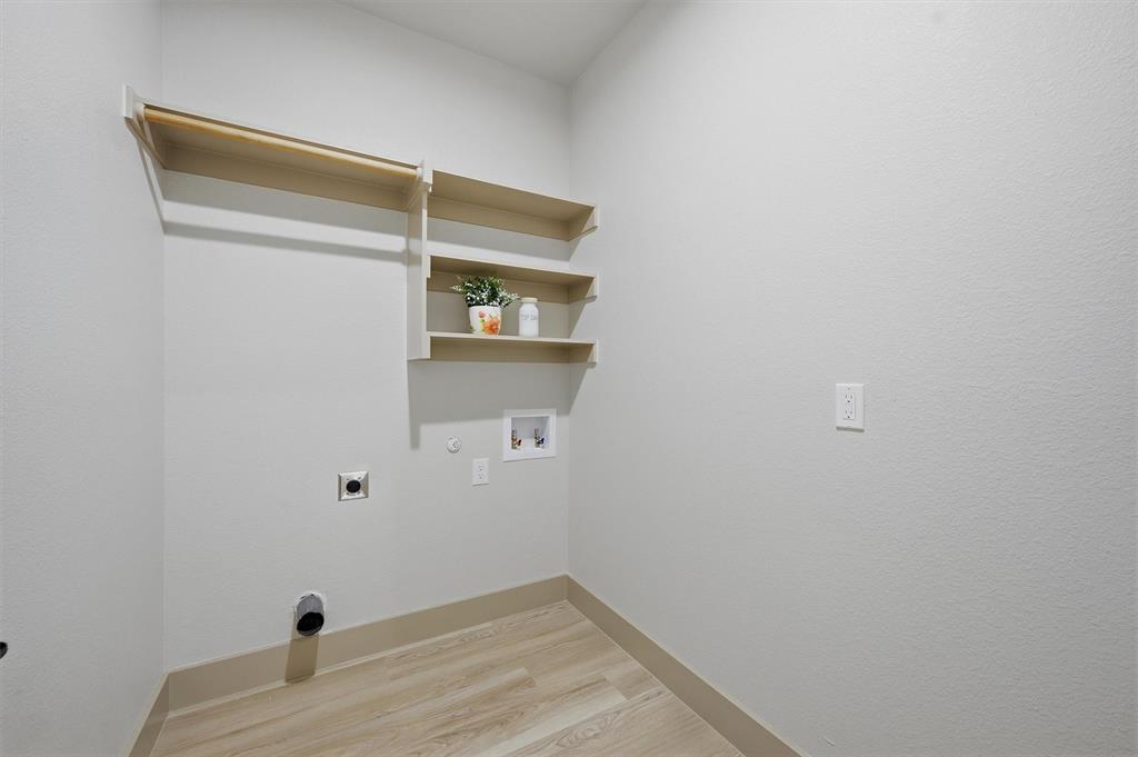 1019 Holiday Drive Property Photo 16
