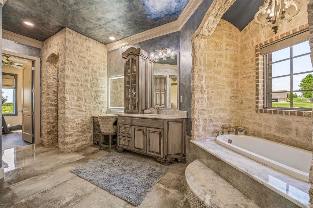 144 Condor View Property Photo 20