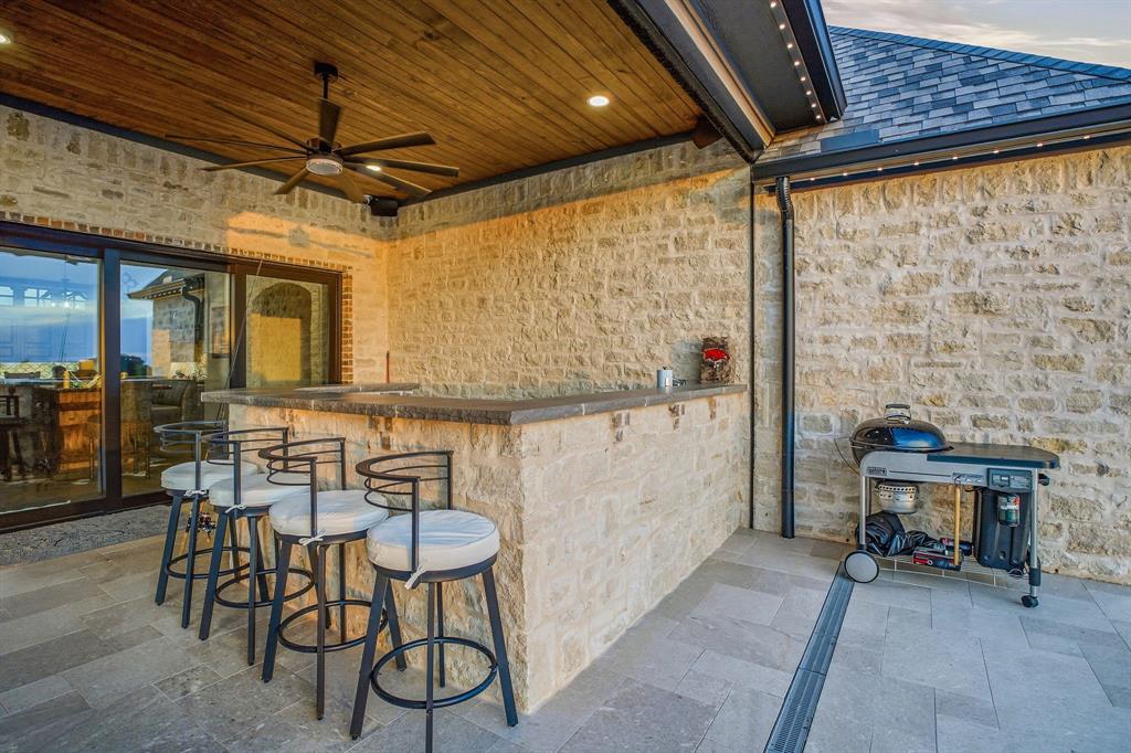 144 Condor View Property Photo 39