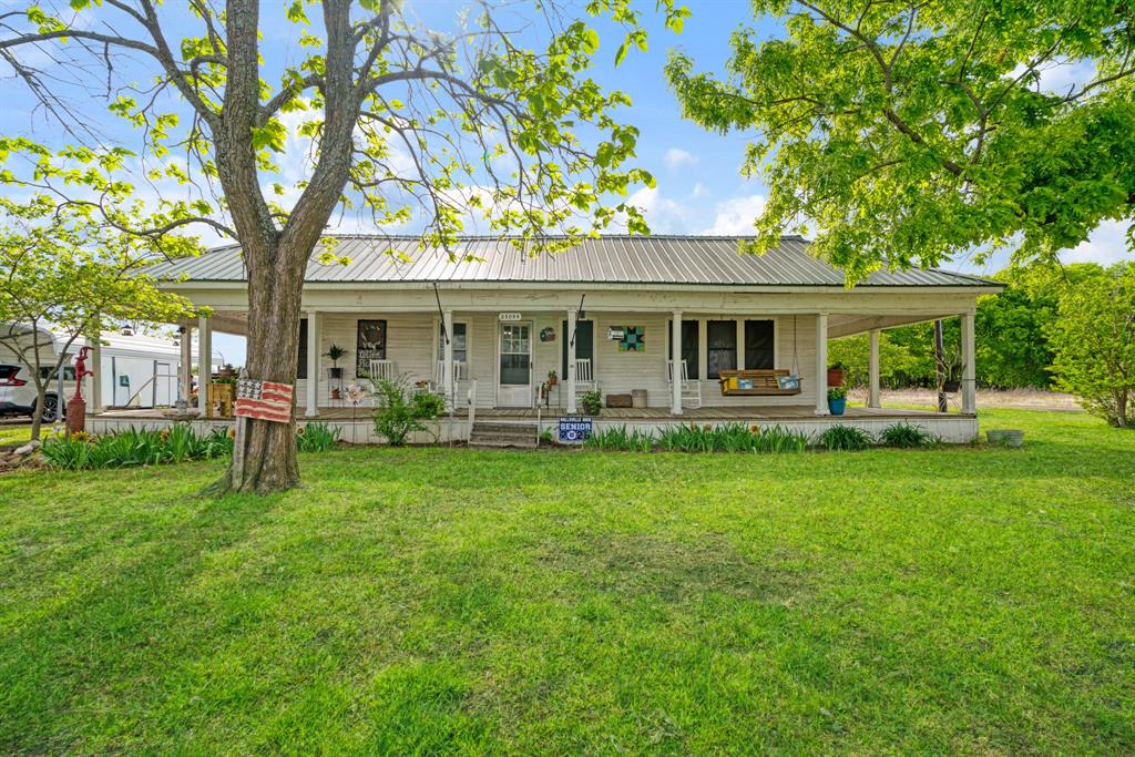 25099 Farm Road 137 Property Photo 1