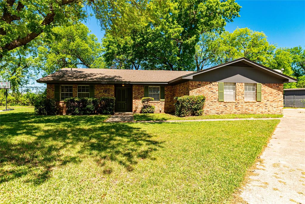 12 Brookhollow Circle Property Photo 1