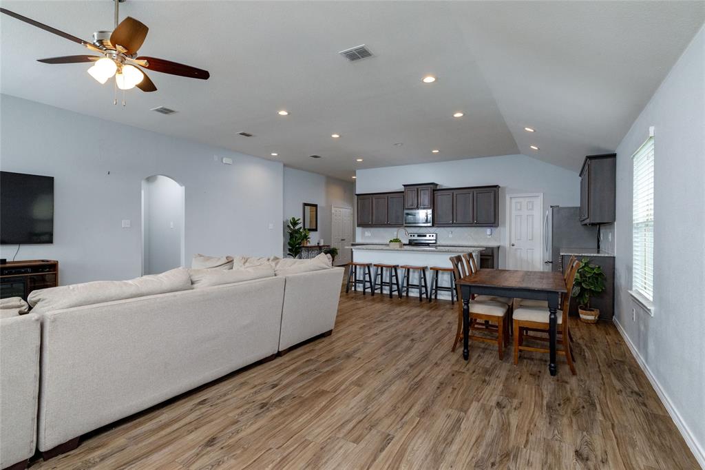 2525 Silver Fox Trail Property Photo 10