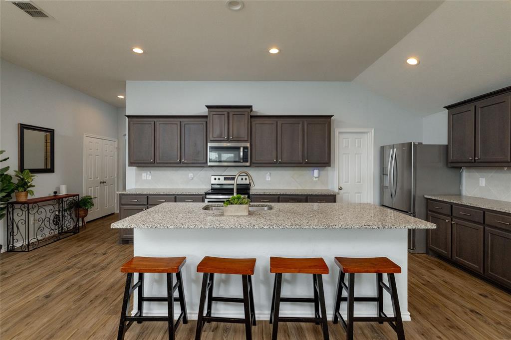 2525 Silver Fox Trail Property Photo 14