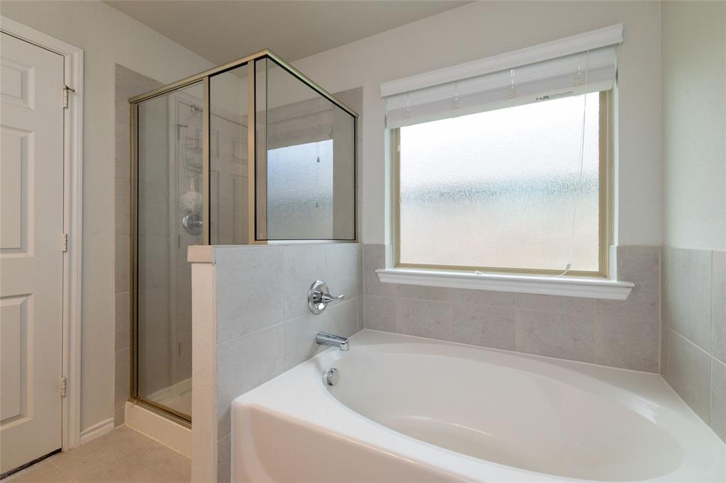 2525 Silver Fox Trail Property Photo 24