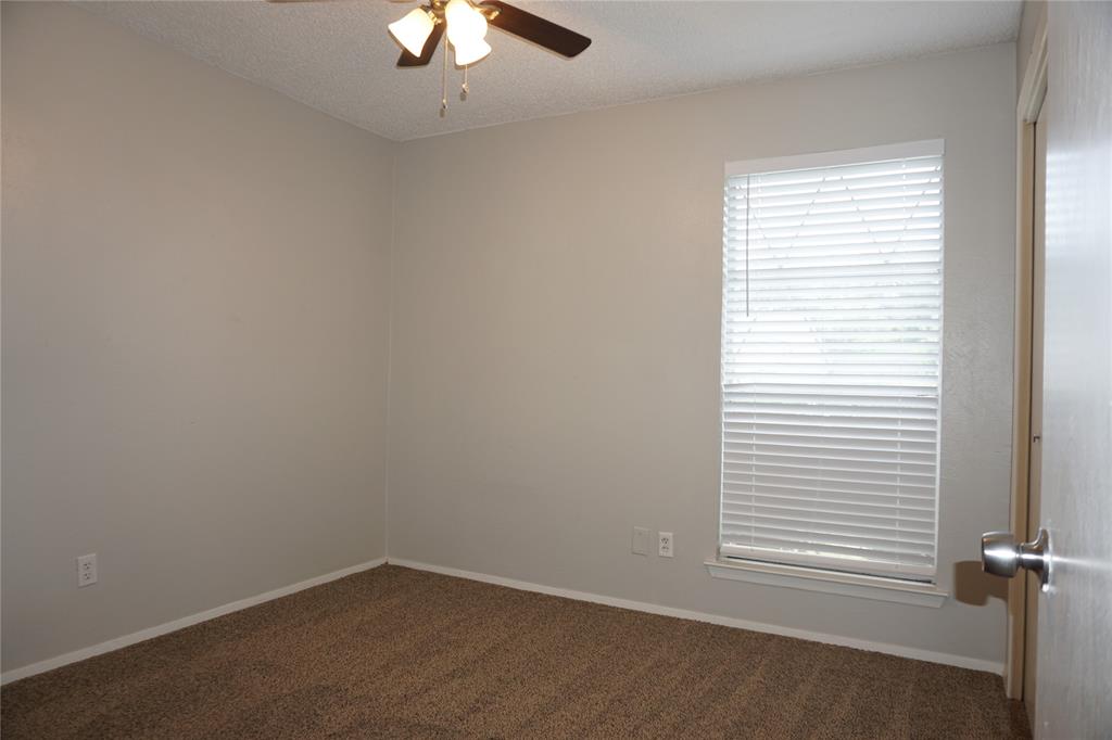 9904 Runnymeade Place Property Photo 9