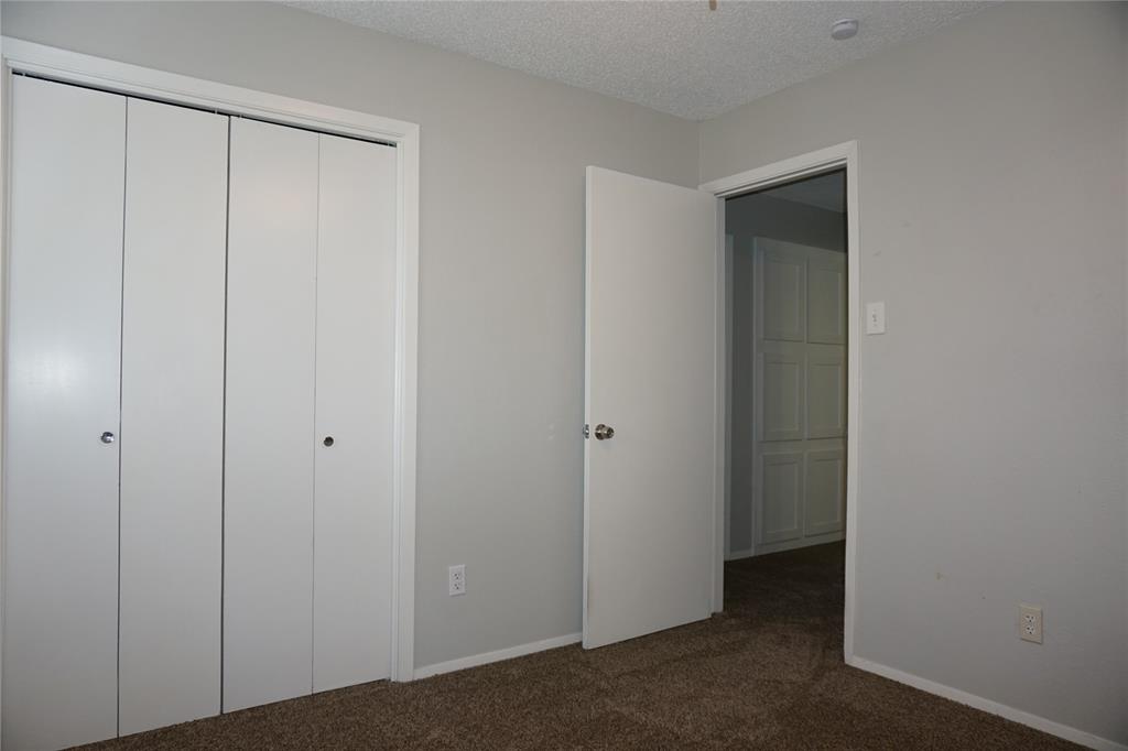 9904 Runnymeade Place Property Photo 10