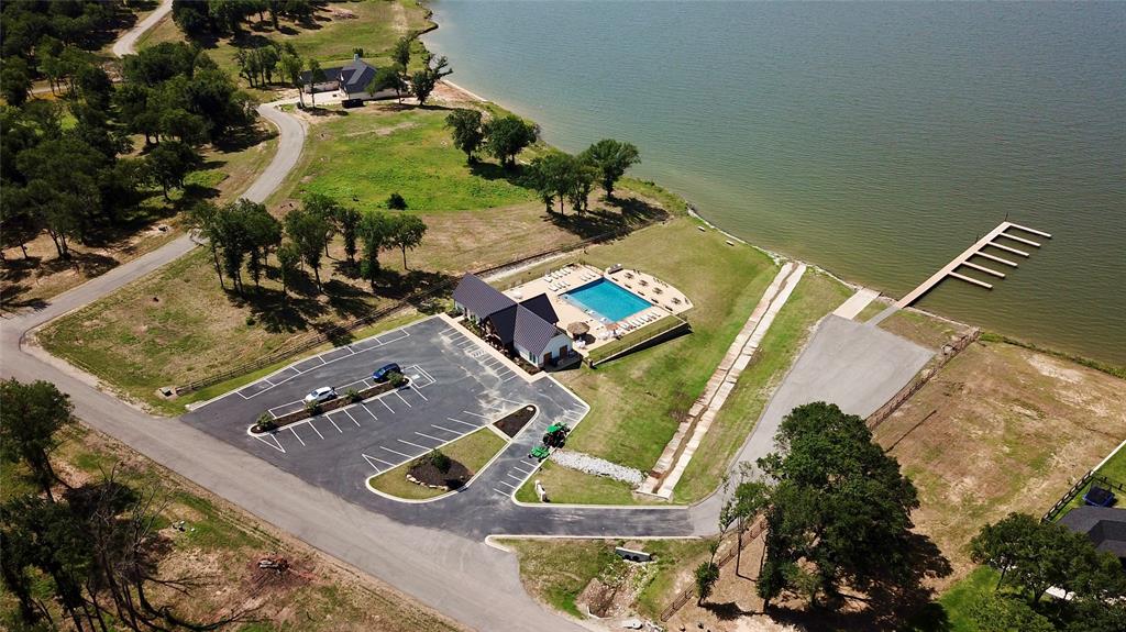 711 Clubview Drive Property Photo 13