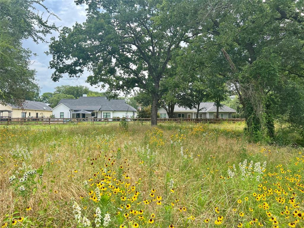 711 Clubview Drive Property Photo 17