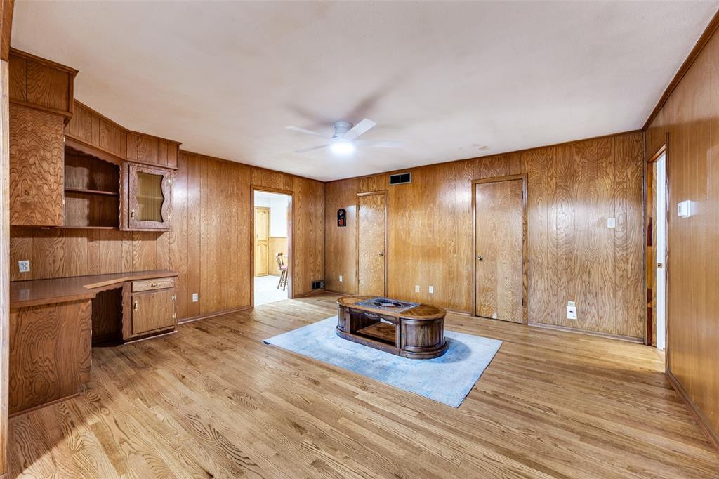 3019 Sharpview Lane Property Photo 10