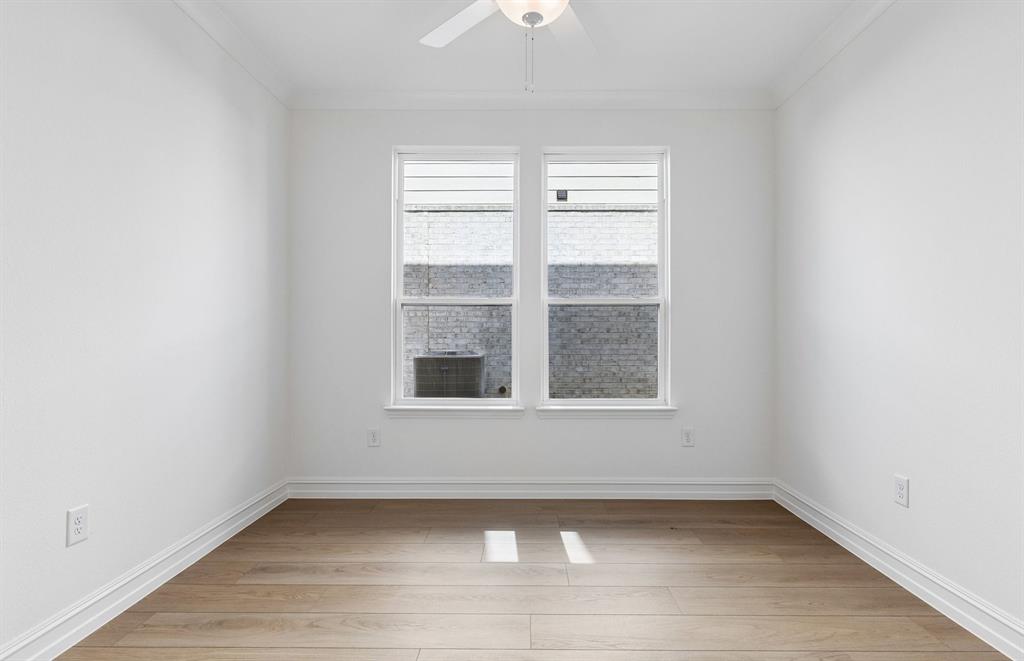 1221 Boyd Street Property Photo 2