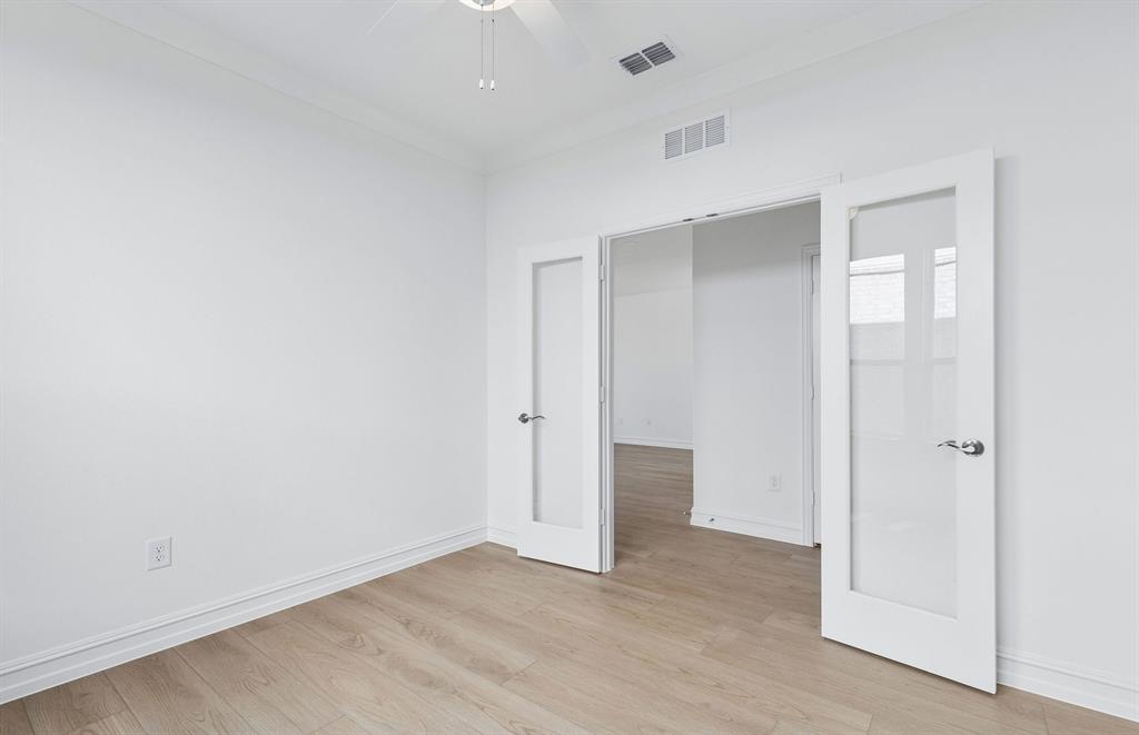 1221 Boyd Street Property Photo 3