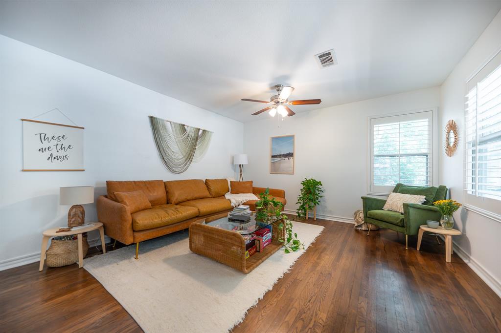 2017 Bluebonnet Drive Property Photo 3