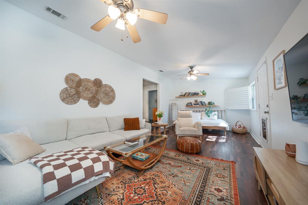 2017 Bluebonnet Drive Property Photo 18
