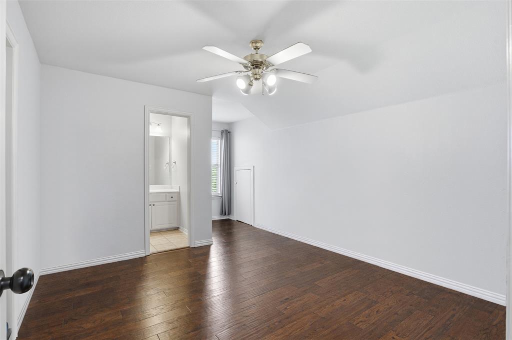 913 Royal Oaks Drive Property Photo 26