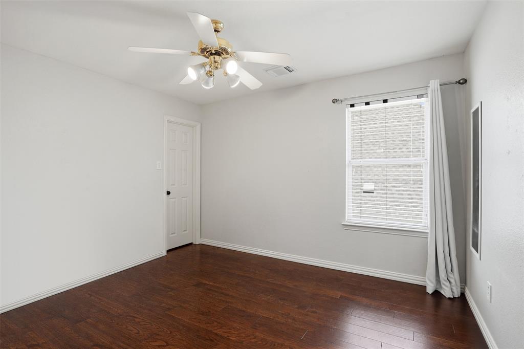 913 Royal Oaks Drive Property Photo 29