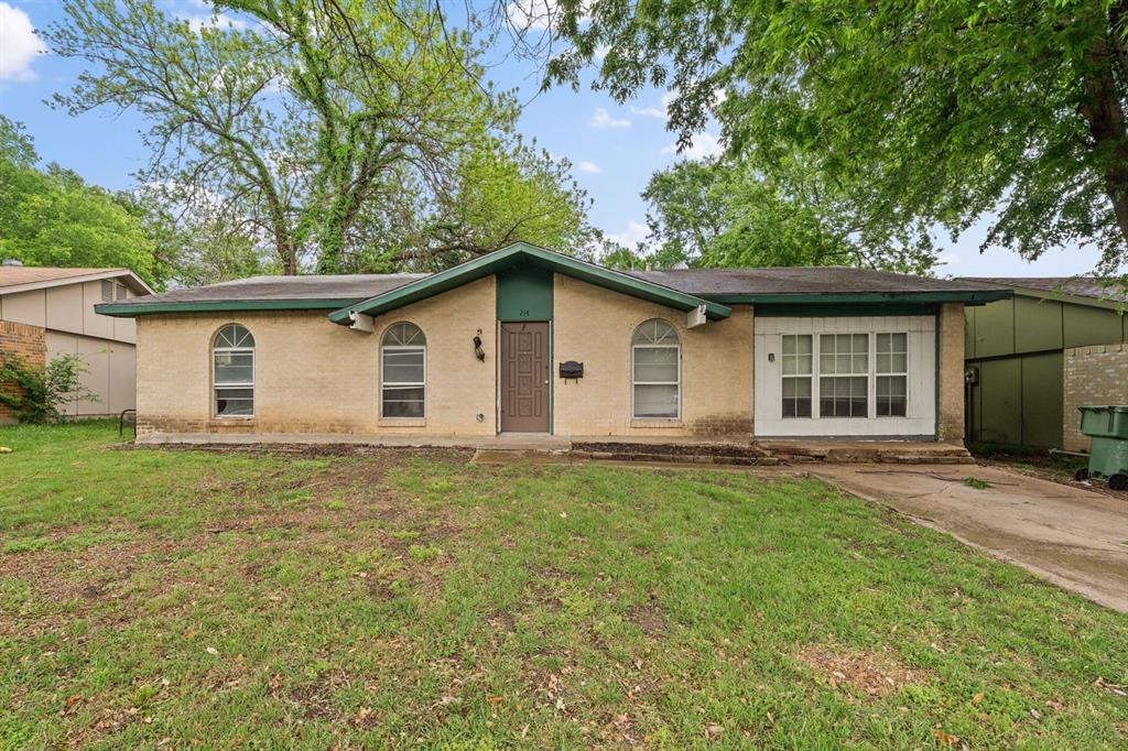 214 Independence Drive Property Photo 1