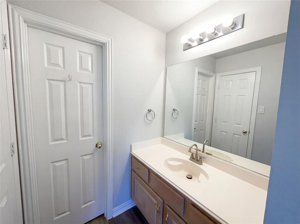 3421 Sandy Trail Lane Property Photo 6