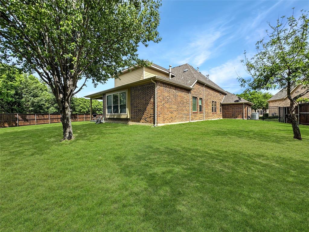 401 Varnum Way Property Photo 4