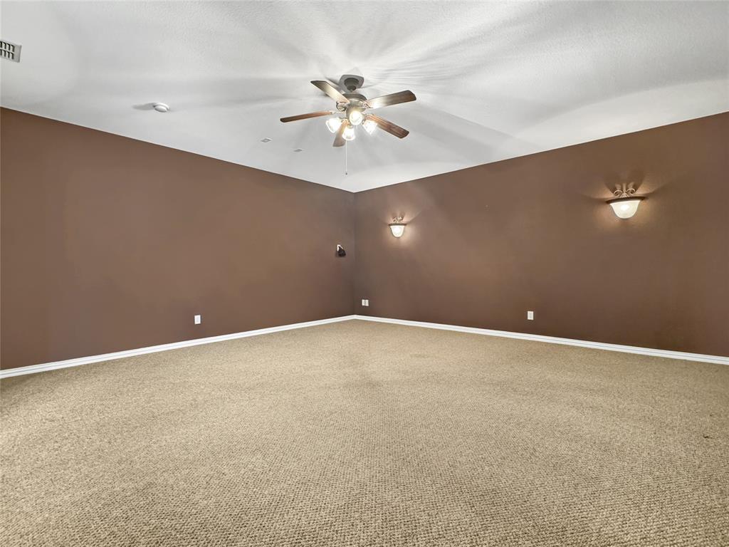 401 Varnum Way Property Photo 36