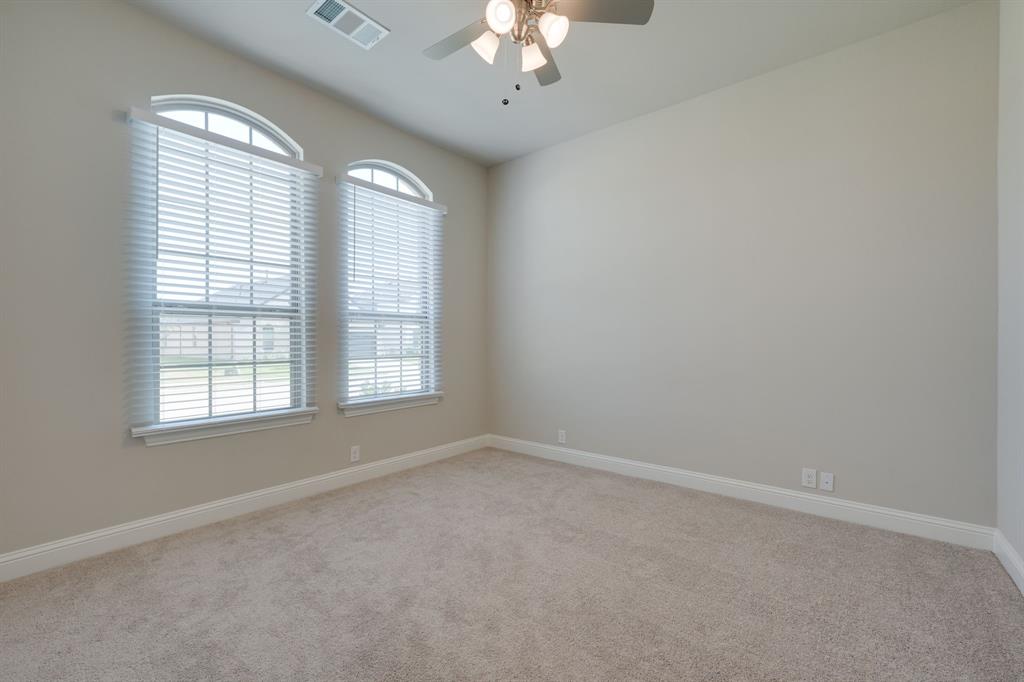 16417 Garden Drive Property Photo 5