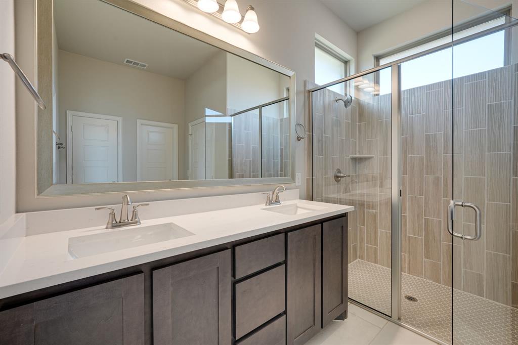 16417 Garden Drive Property Photo 17