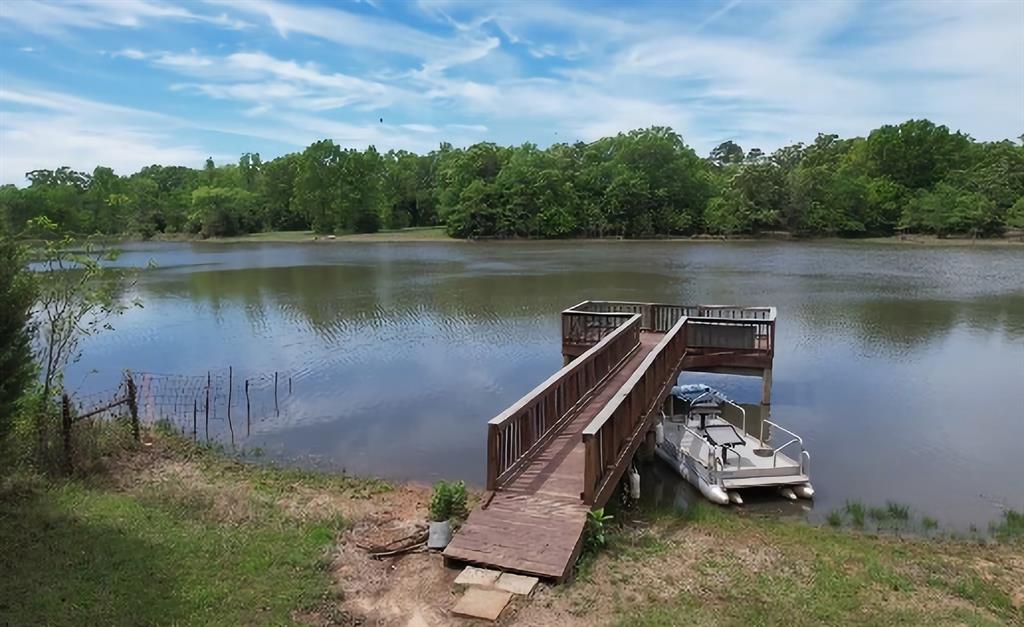 599 County Road 1260 Property Photo 3