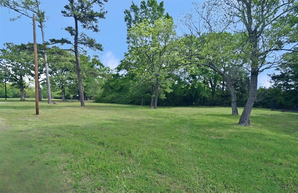 599 County Road 1260 Property Photo 9