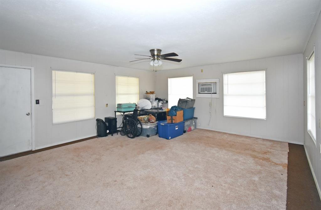 599 County Road 1260 Property Photo 27