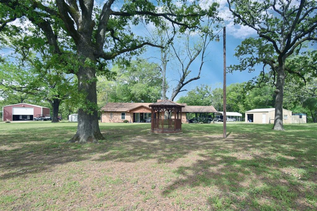 599 County Road 1260 Property Photo 28