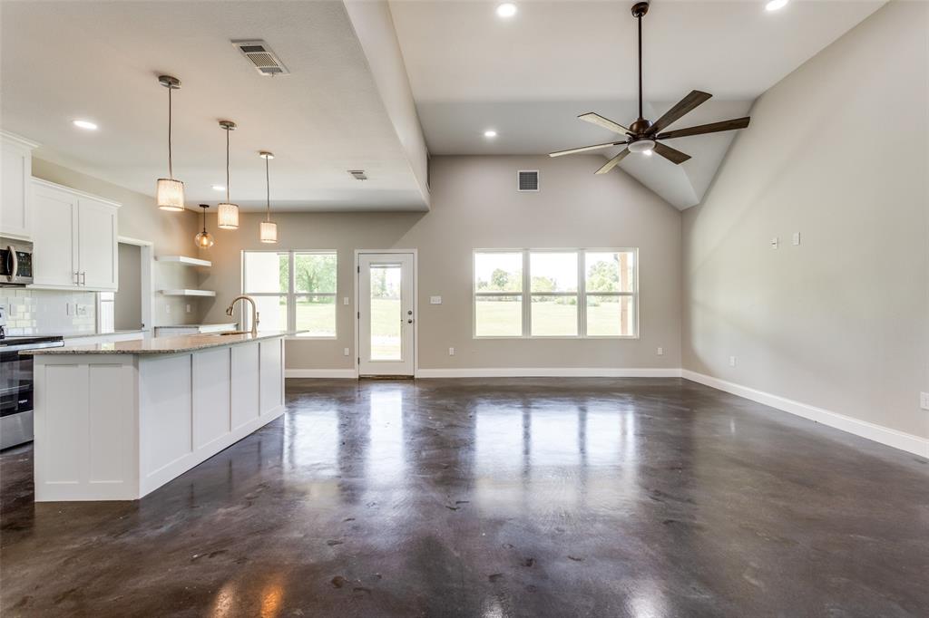 2909 Blue Heron Circle Property Photo 4