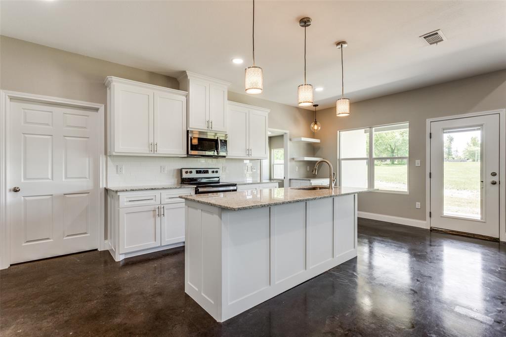 2909 Blue Heron Circle Property Photo 6