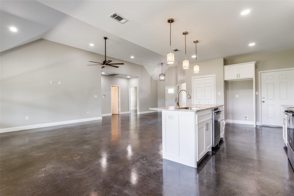 2909 Blue Heron Circle Property Photo 10