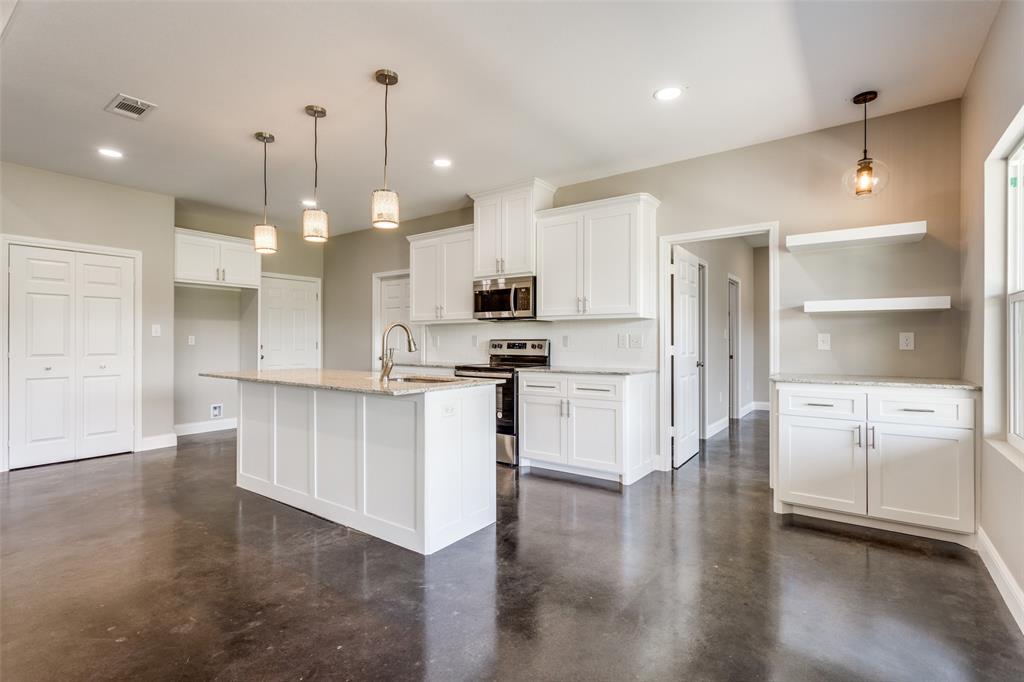 2909 Blue Heron Circle Property Photo 11