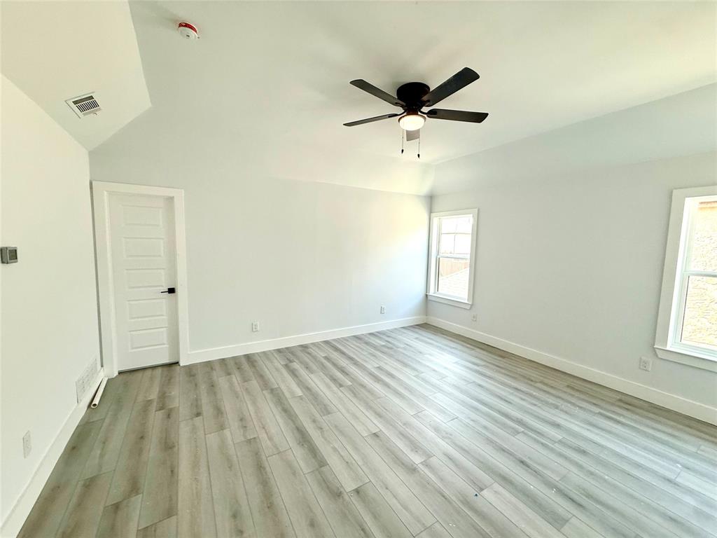 2025 San Miguel Drive Property Photo 9