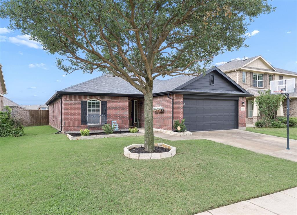 1512 Rosson Road Property Photo 2
