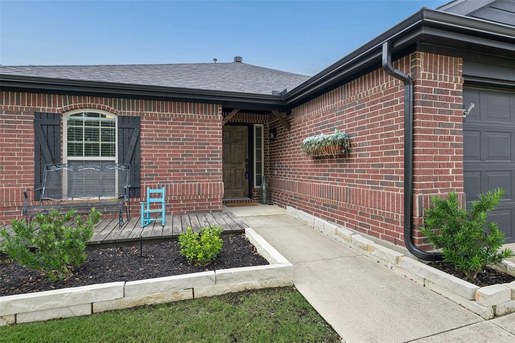 1512 Rosson Road Property Photo 3