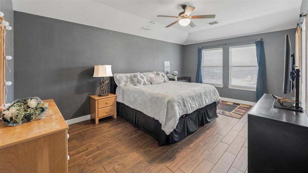 1512 Rosson Road Property Photo 14