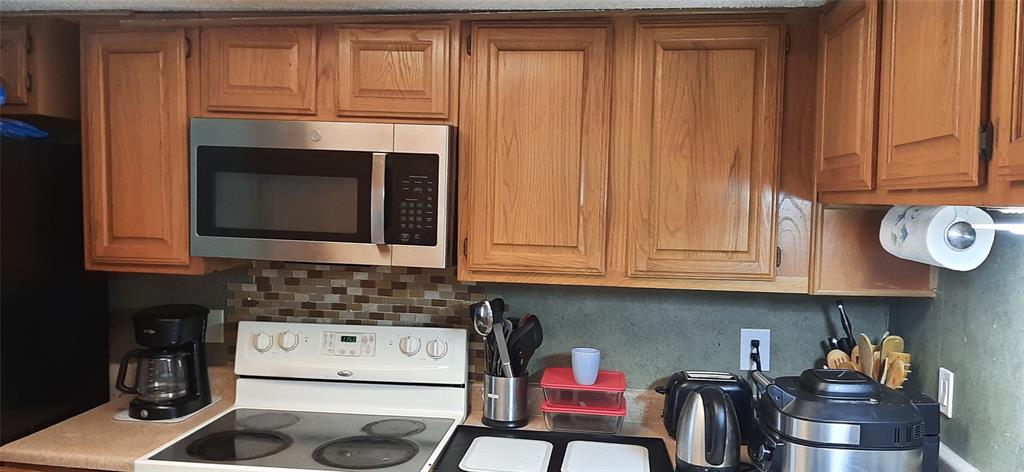 2121 Park Willow Lane C Property Photo 4