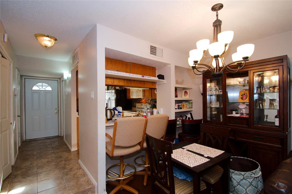 2121 Park Willow Lane C Property Photo 9
