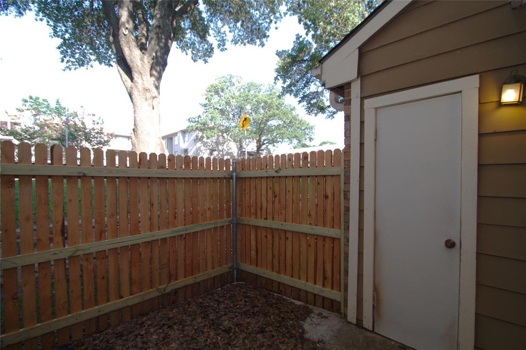 2121 Park Willow Lane C Property Photo 12