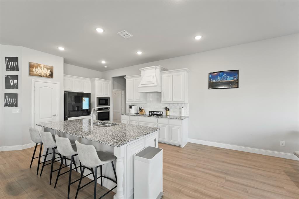 213 Perennial Way Property Photo 16