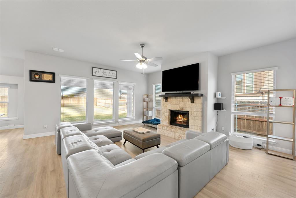 213 Perennial Way Property Photo 37
