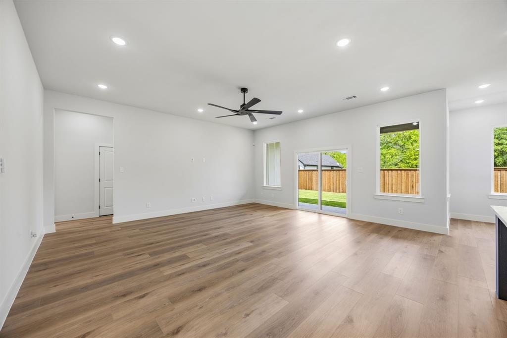 512 Waikiki Trail Property Photo 12