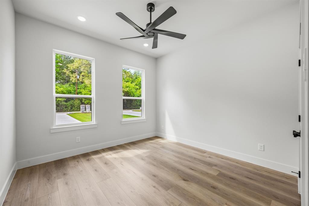 512 Waikiki Trail Property Photo 18