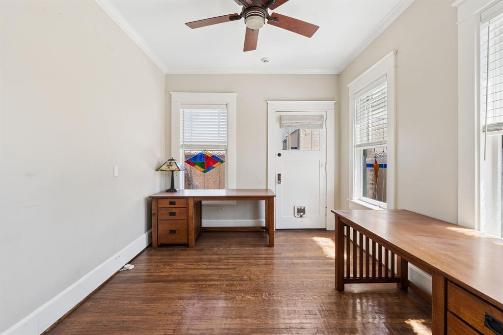 4112 Swiss Avenue Property Photo 13
