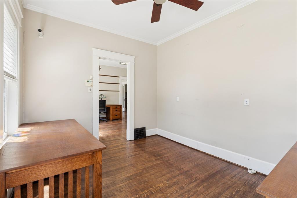 4112 Swiss Avenue Property Photo 14